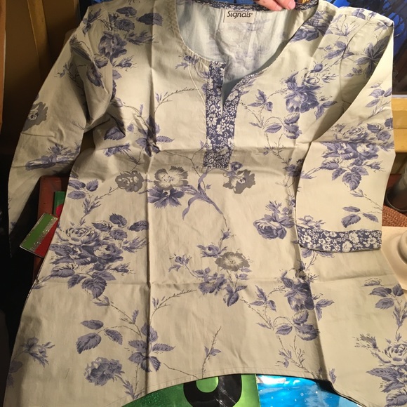 Pajama set - Picture 5 of 7